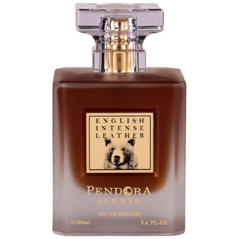 English Leather Eau de Parfum 100ml från Pendora Scents - en tidlös, maskulin doft med träiga och läderaktiga toner.