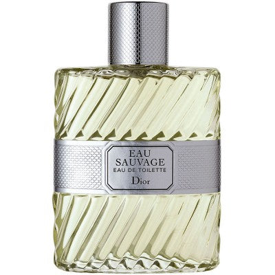Eau Sauvage Eau de Toilette 100ml från Christian Dior: en tidlös herrdoft med friska citrus- och träiga noter för elegant maskulinitet.