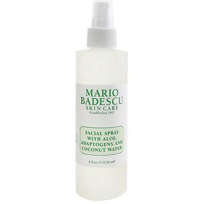 Mario Badescu Facial Spray med Aloe, Adaptogens och Kokosvatten återfuktar och fräschar upp huden för en strålande lyster.